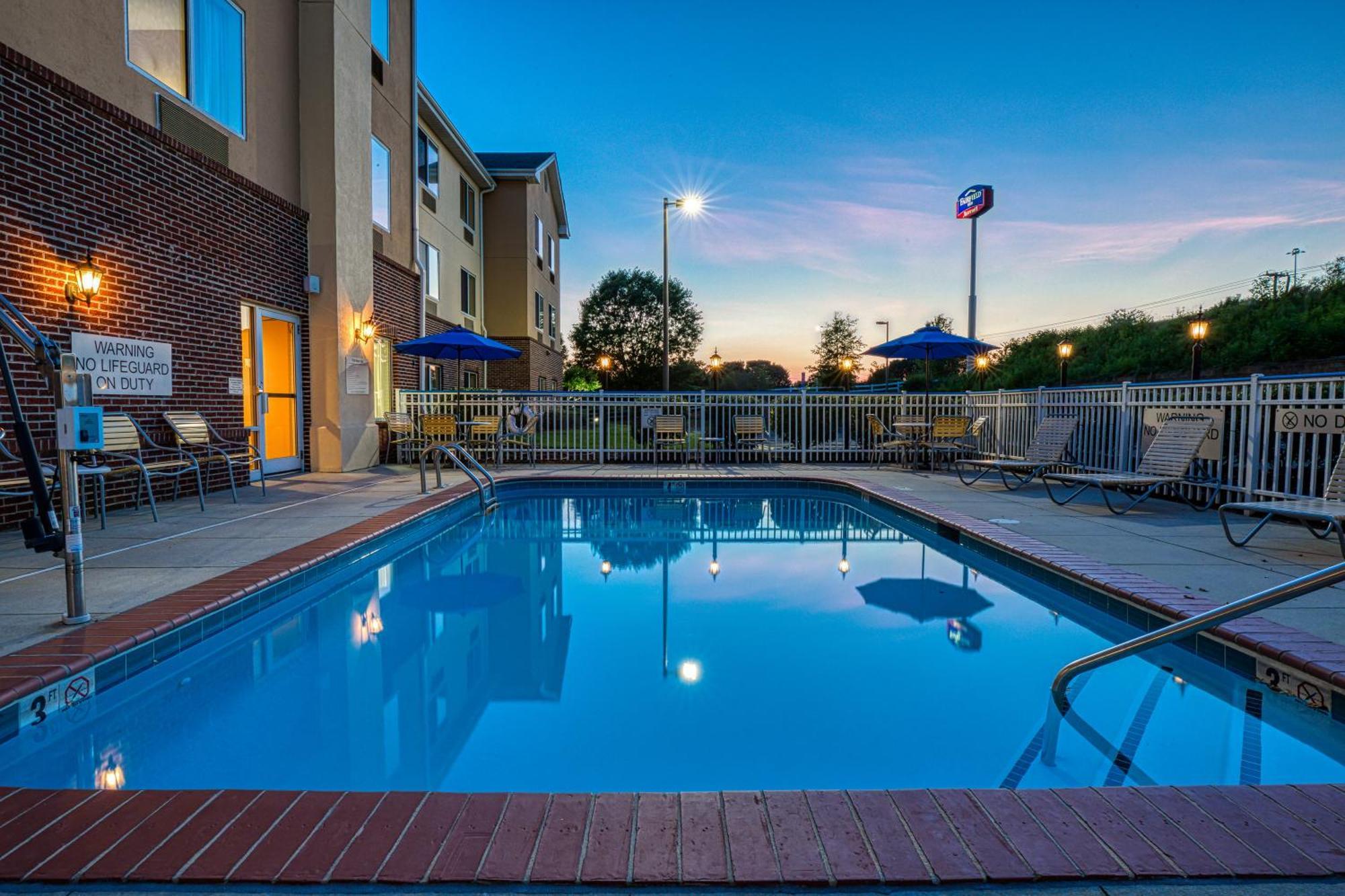 Fairfield Inn Charlotte Mooresville Lake Norman Exterior photo